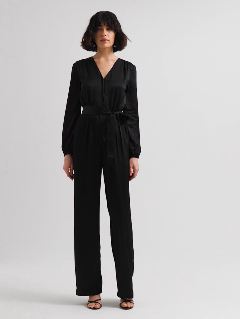 White House Black Market Black V-Neck Long-Sleeve Tie-Waist Jumpsuit 14 no belt - Picture 2 of 11